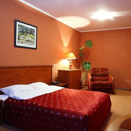 Ukrainian Hotel Service Apartments Kiew Exterior foto