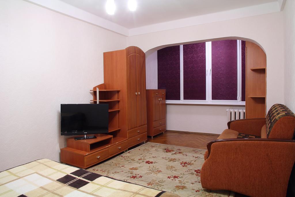 Ukrainian Hotel Service Apartments Kiew Exterior foto