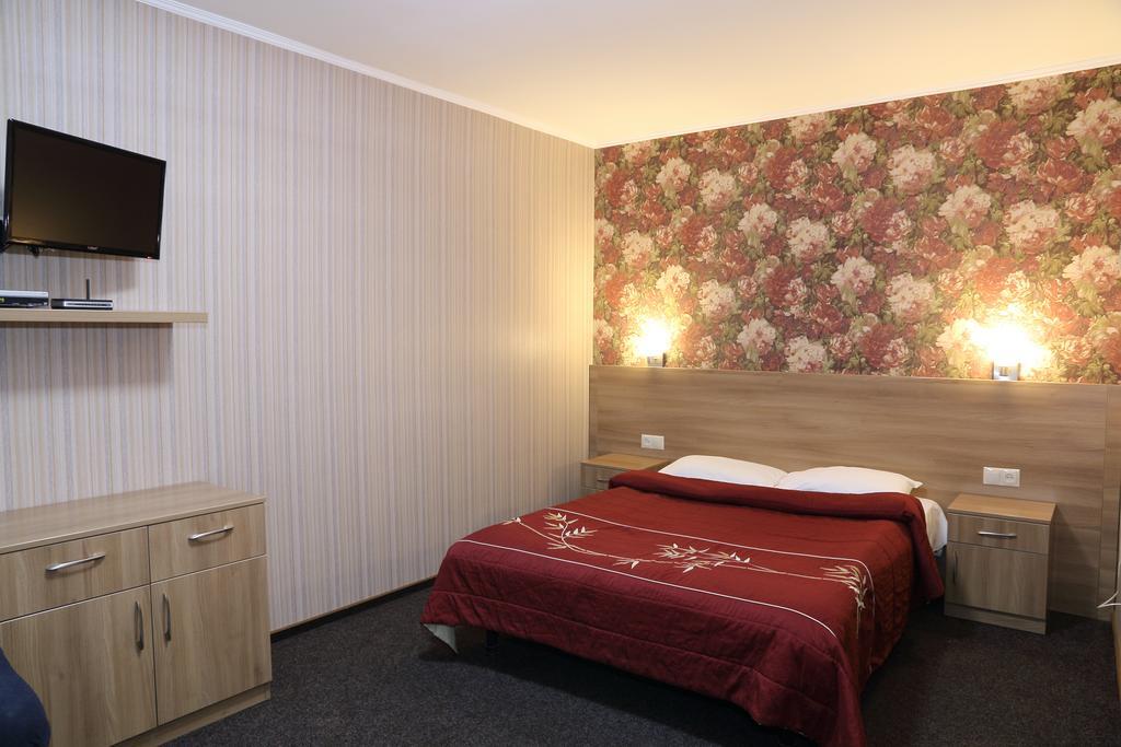 Ukrainian Hotel Service Apartments Kiew Exterior foto