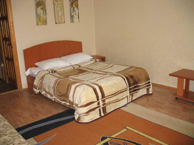 Ukrainian Hotel Service Apartments Kiew Exterior foto