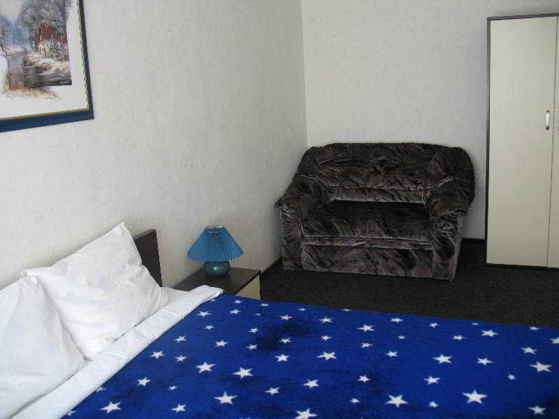 Ukrainian Hotel Service Apartments Kiew Exterior foto